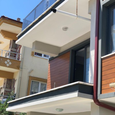 Cтеклянные  балюстрады  -  системы  поручней  со  стеклопакетом