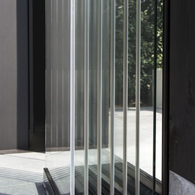 Безрамное  остекление