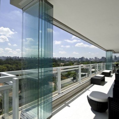 Безрамное  остекление